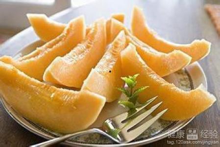 吃哈密瓜可以吃鸡蛋,营养搭配的完美组合